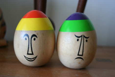 modern-wooden-eggs