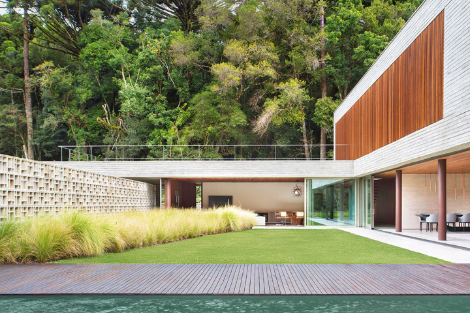 Pa House House by Guilherme Torres